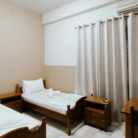Hotel Lunxheria Гирокастра Экстерьер фото