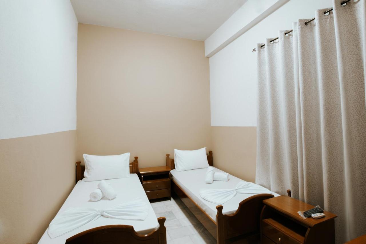 Hotel Lunxheria Гирокастра Экстерьер фото
